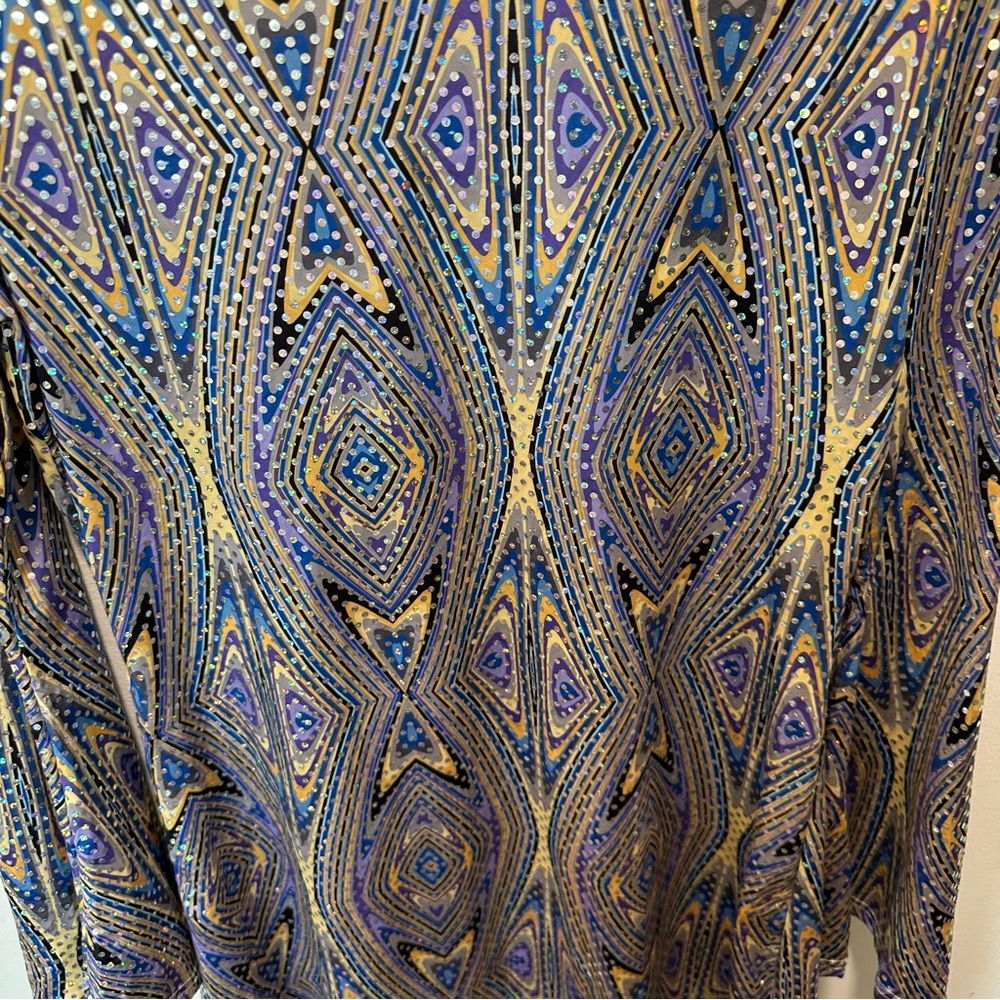 Geometric Patterned Mini Dress - Picture 7 of 10